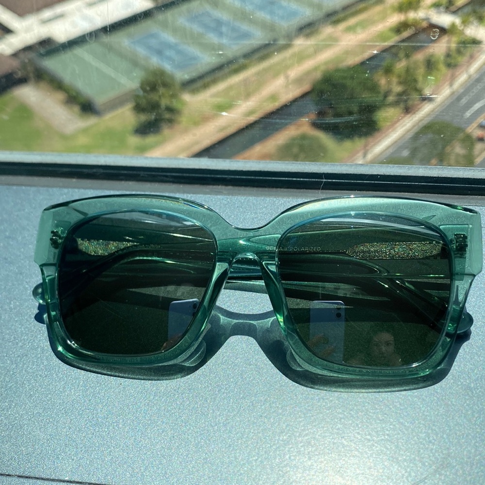Diff green sunglasses